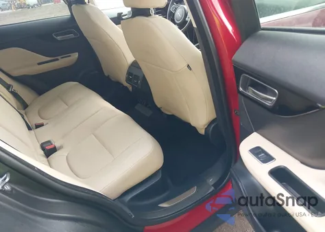 2019 Jaguar F-Pace 25T Premium из США, поврежденный, VIN SADCJ2FX4KA354342